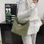 E-WOITD Túi đeo chéo vải nhung thông thường Dung tích lớn Túi Tote nữ Túi đeo vai đơn giản thời trang đơn giản E-WOITD