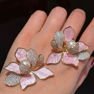 Bông tai hoa Zircon sang trọng dài tinh tế