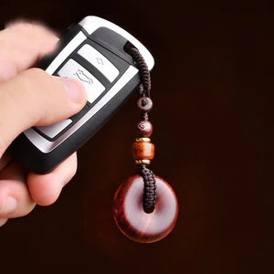 Móc khóa khóa khóa an toàn bằng gỗ đàn hương màu đỏ - Hạt họa tiết đám mây được chạm khắc bằng tay - Dây bện bền