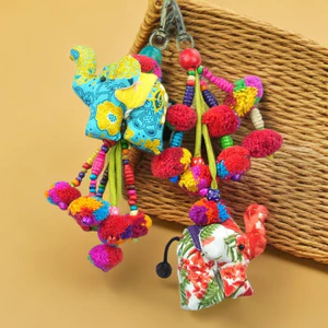 Nhiều Màu Sắc Vải Bé Voi Lông Bóng Móc Khóa Mặt Dây Chuyền Trung Quốc Vân Nam Dân Tộc Phong Cách Handmade Dễ Thương Pompom Túi Mặt Dây Chuyền