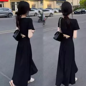 Váy ngắn tay không eo kiểu Pháp Hepburn Design Sense Mùa hè dành cho nữ Phong cách mới Ôm eo hẹp trông sang trọng hơn