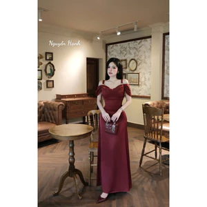 ĐẦM LỤA 2 DÂY KHOEN RỚT VAI ĐUÔI XOÈ BYJOLIE