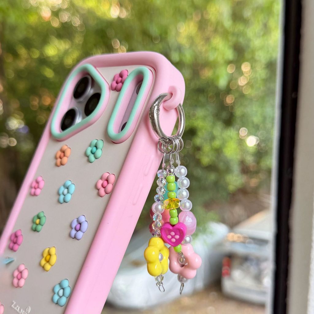 Mặt dây chuyền hoa nhỏ màu toàn màn hình iphone17 Apple 16 Thích hợp cho vỏ điện thoại chống sốc 14 / 15promax