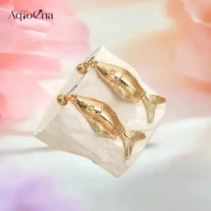 Bông tai cá nhỏ bằng thép titan AqToCna, Bông tai dài phong cách nghệ thuật cổ điển, Trang sức bảo quản màu mạ vàng bằng thép không gỉ AqToCna