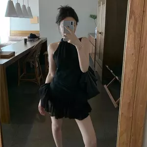 Váy không tay phong cách mới của Pháp Tính khí mùa hè Ôm hơn Nhìn thuần khiết Desire Hot Girl Váy ngắn giản dị