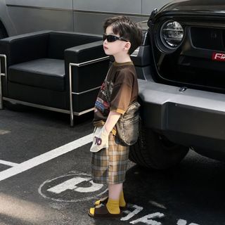Bộ đồ bé trai phong cách Mỹ mùa hè - Áo thun cổ tròn tay ngắn phối quần short caro thời trang