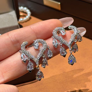 Bông tai sang trọng dài Zircon tinh tế phong cách mới sang trọng Hàn Quốc