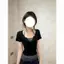 Phiên bản Hàn Quốc Sọc màu tương phản Giả hai mảnh Khâu cổ chữ V Dây áo thun ngắn tay nữ mùa hè 2026 Pure Desire Hot Girl Top