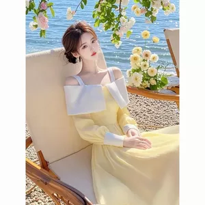 Váy dây đeo ve áo màu xanh nữ