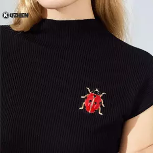 KUZHEN Thời Trang Men Đỏ Bọ Bọ Côn Trùng Thổ Cẩm Cánh Cứng Pin Khăn Xòe Trang Sức Quà Tặng HOT