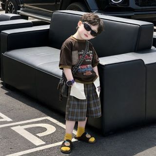 Bộ đồ bé trai phong cách Mỹ mùa hè - Áo thun cổ tròn tay ngắn phối quần short caro thời trang