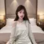 Mùa hè 2026 Phong cách mới Pure Desire Style Sọc quây Top Slimer Look All-Match Style Ren khâu áo thun dài tay