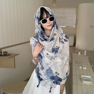 Còn hàng, khăn quàng cổ nữ, khăn quàng cổ, khăn choàng, trang phục du lịch, phụ kiện sành điệu, khăn đi biển, áo khoác ngoài