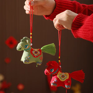 Văn Hóa Sáng Tạo Quà Tặng Thêu Móc Đồ Trang Trí Phong Cách Dân Tộc Mặt Dây Chuyền Pony Móc Đồ Trang Trí Quà Lưu Niệm Năm Mới