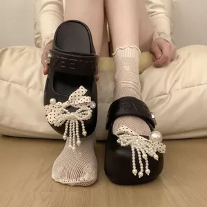 Ngọc Trai Nơ Ballet Lỗ Giày Nữ 2026 Phong Cách Mới Mùa Hè Đế Dày Rỗng Bên Biển Dép Đi Biển