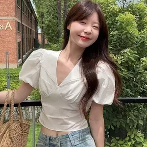 Áo sơ mi nữ tay phồng cổ chữ v kiểu Pháp mùa hè phong cách mới eo hẹp thon gọn hơn Áo sơ mi ngắn
