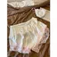 Với Ngực Pad 2026 Mùa Hè Hồng Ren Cạnh Sling Bộ Đồ Ngủ Nữ Ice Silk Cảm Giác Thoáng Mát Tinh Khiết Desire Homewear Set