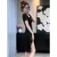 Đầm ngắn tay cổ vuông đơn giản phong cách mới mùa hè Slim-Fit Slim-Fit Slimmer Look Pleated Hip Ski