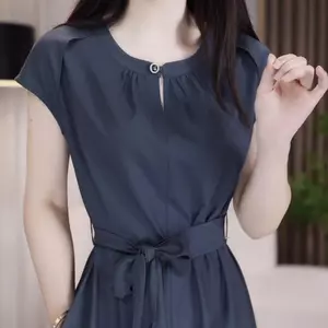 Váy khí chất thanh lịch đàn hồi bốn mặt Váy thời trang giảm tuổi Váy ôm hơn Nữ mùa hè 2026 Phong cách mới Cao @ -