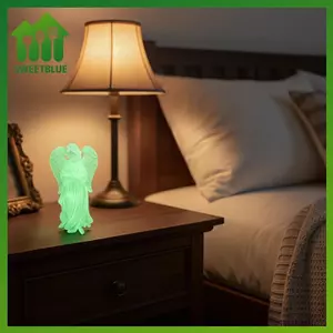 Bức tượng thiên thần cổ tích phát sáng quyến rũ dành cho góc cầu nguyện yên tĩnh và yên tĩnh tại nhà n