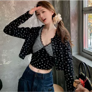 Bộ đồ ngọt ngào Áo khoác Cardigan ngắn hoa nhiều lớp mùa hè Phong cách mới Bộ đồ hai mảnh gợi cảm