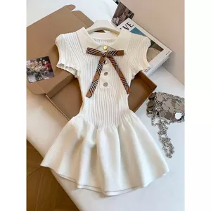 Nơ Trắng Ngắn Tay Dệt Kim Nữ Mùa Hè 2026 Phong Cách Mới Slim-Fit Filigree Eo Ren-U
