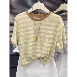 Kích thước lớn dáng rộng mỏng hơn trông phù hợp cho mọi trận đấu hàng đầu mùa hè Retro sọc ngắn tay T
