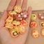 10 / 20 Cái Bùa Nhựa Mini - Đồ Thủ Công Sáng Tạo - Phụ Kiện Làm Đồ Trang Sức DIY - Mặt Dây Bánh Mì Nướng Hoạt Hình - Móc Khóa Dễ Thương Treo Đồ Trang Trí / Miễn Phí Giao Hàng