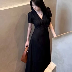 Váy Phối Cổ Ren Cộc Tay Dáng Dài 115cm