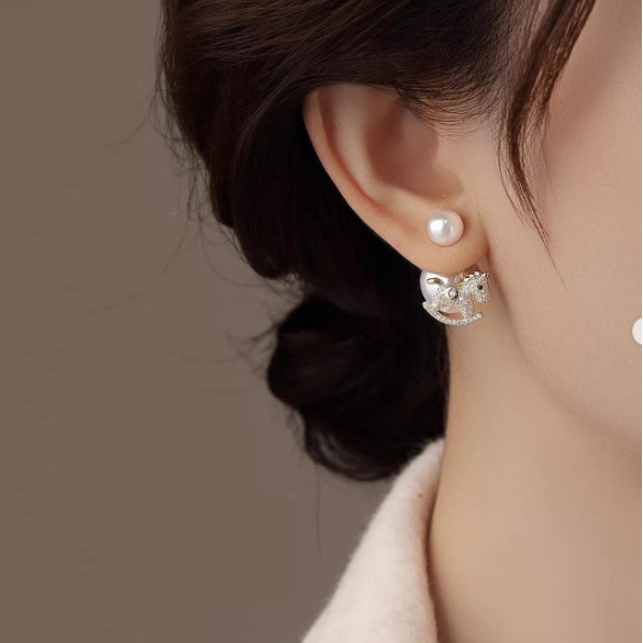 BÔNG TAI NGỰA NHÀ GOLLIC - EH23228