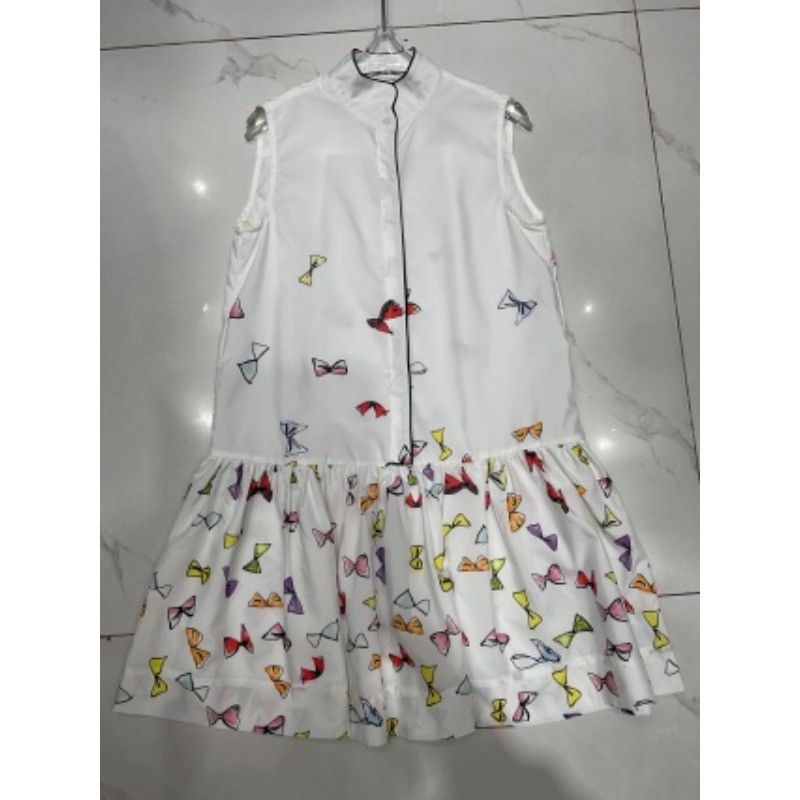 Váy nữ phong cách mới với áo vest in hình dáng rộng và đa năng