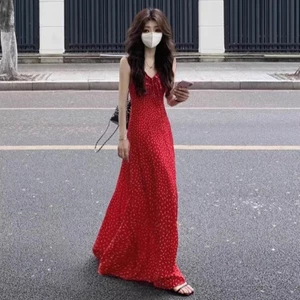 Váy hoa màu đỏ dành cho nữ, váy dây chữ A gợi cảm, váy dài bên bờ biển phong cách kỳ nghỉ