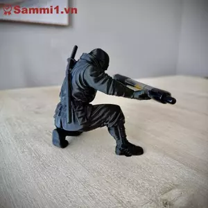 ZK Kneeling Knight Pen Holder: Ninja-Style Armor Desktop Stand Decor VN