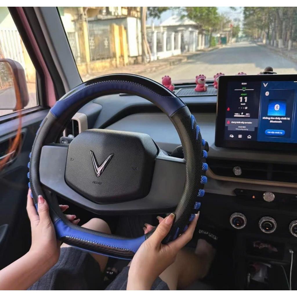 Bọc vô lăng D-cut thể thao form méo cho VinFast VF3 VF5 VF6 VF7 VF8 VF9 VFe34 Limo Green Herio Green – ôm khít vô lăng