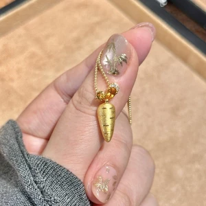 Ánh Sáng Sang Trọng Cao Cấp Chải Cà Rốt Vòng Cổ Kẻ Sọc Zircon Thiết Kế Độc Đáo Mặt Dây Chuyền Đa Năng Niche Xương Đòn Chuỗi
