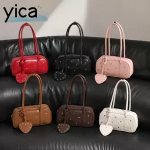 Túi Đeo Vai YICA Niche, Ngôi Sao Đinh Tán Da PU Boston Túi Xách, Thời Trang Đơn Giản Retro Bóng Trái Tim Nách Túi Đi Lại Túi Tote