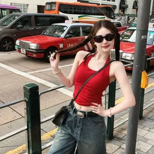 Dây chữ U Dây Camisole có miếng đệm ngực Mùa hè Phong cách mới Slim-fit Slimm