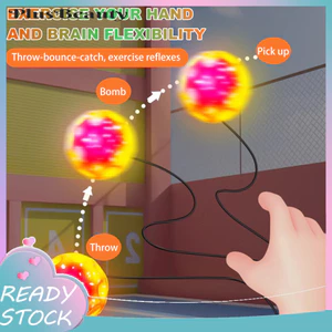 < Pluscloth > Đồ chơi bóng cổ tay có dây đàn hồi Dây đeo cổ tay – Dễ dàng cầm tay Thiết kế bầu trời đầy sao đầy màu sắc Bóng giảm căng thẳng cho trẻ em Người lớn Công cụ tập thể dục vui nhộn Rebound