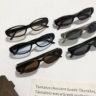 Retro Trà Màu Mắt Mèo Kính Mát Cao Cấp Hẹp Khung Dành Cho Nữ Giảm Béo Mặt Chống Tia UV Đa Năng Xu Hướng Sắc Thái Quà Tặng