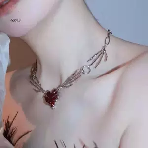 HNKMP Gothic Đỏ Đào Trái Tim Mặt Dây Chuyền Nelace Cho Nữ Cô Gái Sliver Ma Móng Vuốt Tình Yêu Ngắn Choker Punk Xương Đòn Dây Chuyền Quà Tặng Halloween.