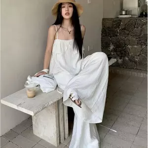 Bộ hai mảnh Xù Sling Quần ống rộng màu trắng Phiên bản mát mẻ Mùa hè Phong cách Hàn Quốc Kỳ nghỉ Bộ đồ giải trí