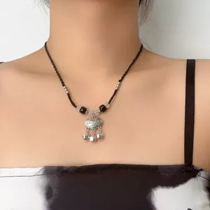 Mới Phong Cách Trung Quốc Khóa An Toàn Tua Rua Vòng Cổ Nữ Phong Cách Trung Hoa Chuông Độc Đáo Mặt Dây Chuyền Vòng Cổ Niche Retro Phù Hợp Với Xương Đòn Dây Chuyền