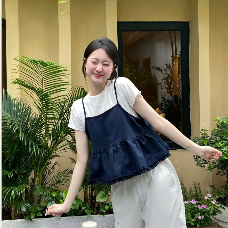 Set Đồ Nữ Áo Thun Trơn Cộc Tay Kèm Áo 2 Dây Xếp Ly Viền Bèo S800 Thời Trang Nữ