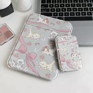 Gương gấp bỏ túi họa tiết nơ hồng thỏ nhỏ nền trắng phong cách nữ tính