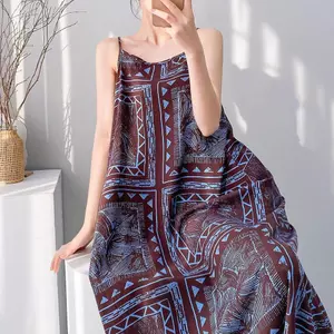 Váy ngủ đeo chéo phong cách dân tộc dành cho nữ mùa hè Phong cách mỏng có thể mặc bên ngoài Đồ mặc nhà sang trọng Váy lụa Cotton dài vừa phải Kỳ nghỉ dài S