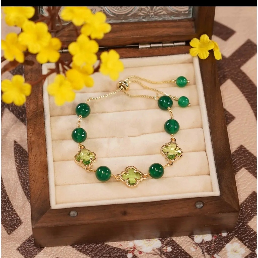 Vòng tay nữ cỏ bốn lá may mắn chalcedony màu xanh lá cây