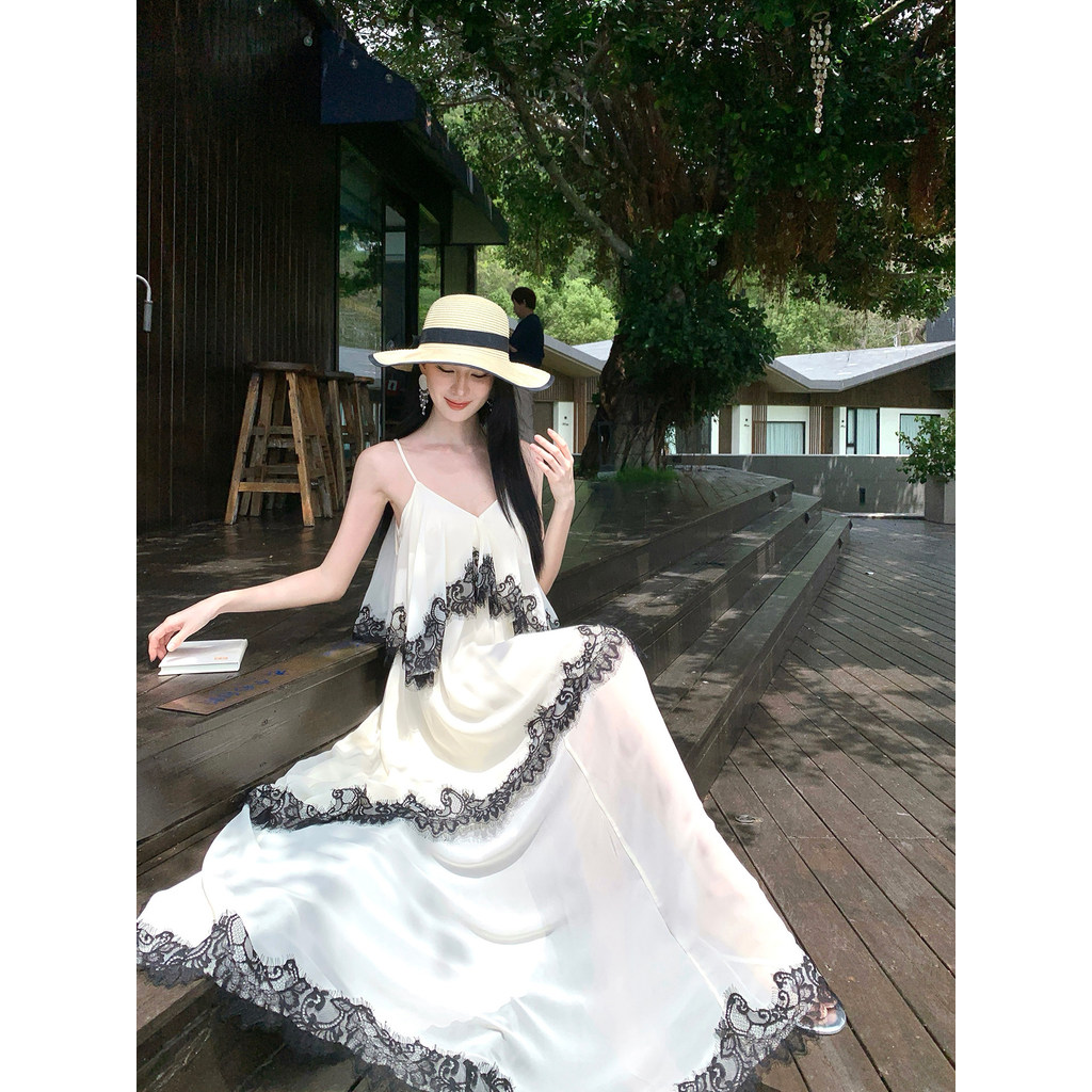 Đầm maxi lụa phối ren sang trọng