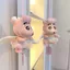 Cá Sấu Shin-Chan Thiên Thần Cao Cấp Dễ Thương Mặt Dây Chuyền Hoạt Hình Tay Mặt Dây Chuyền Trang Trí Quà Tặng Niche Xe Mặt Dây Chuyền 26.3.22