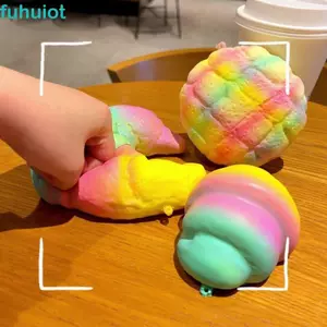 FUHUIOT Rainbow Croissant Squishy Toy, Bánh mì dứa Dính bóng Fidget giác quan, Trẻ em Người lớn Tăng chậm Tay dày Thư giãn Twist Đồ chơi phục hồi chậm cho học sinh