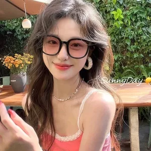 Phiên Bản Hàn Quốc Dopamine Blush Kính Mát Khung Lớn Nữ 2025 Cao Cấp Đi Biển Kỳ Nghỉ Chống Tia Cực tím Kính Mát